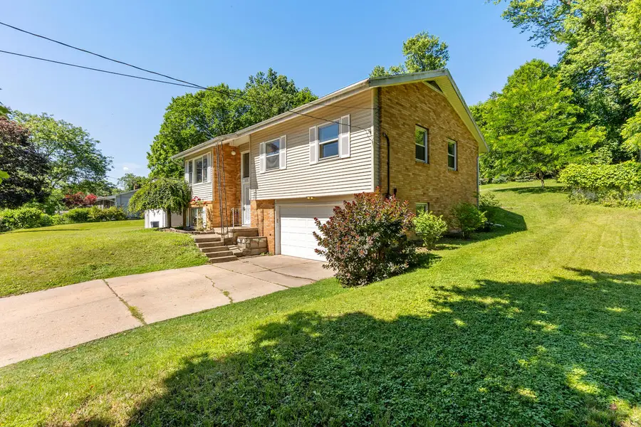 1133 Dick Avenue Nw, Grand Rapids, MI 49504 - #2