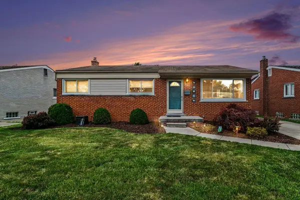 32413 Greenlawn Street, Saint Clair Shores, MI 48082