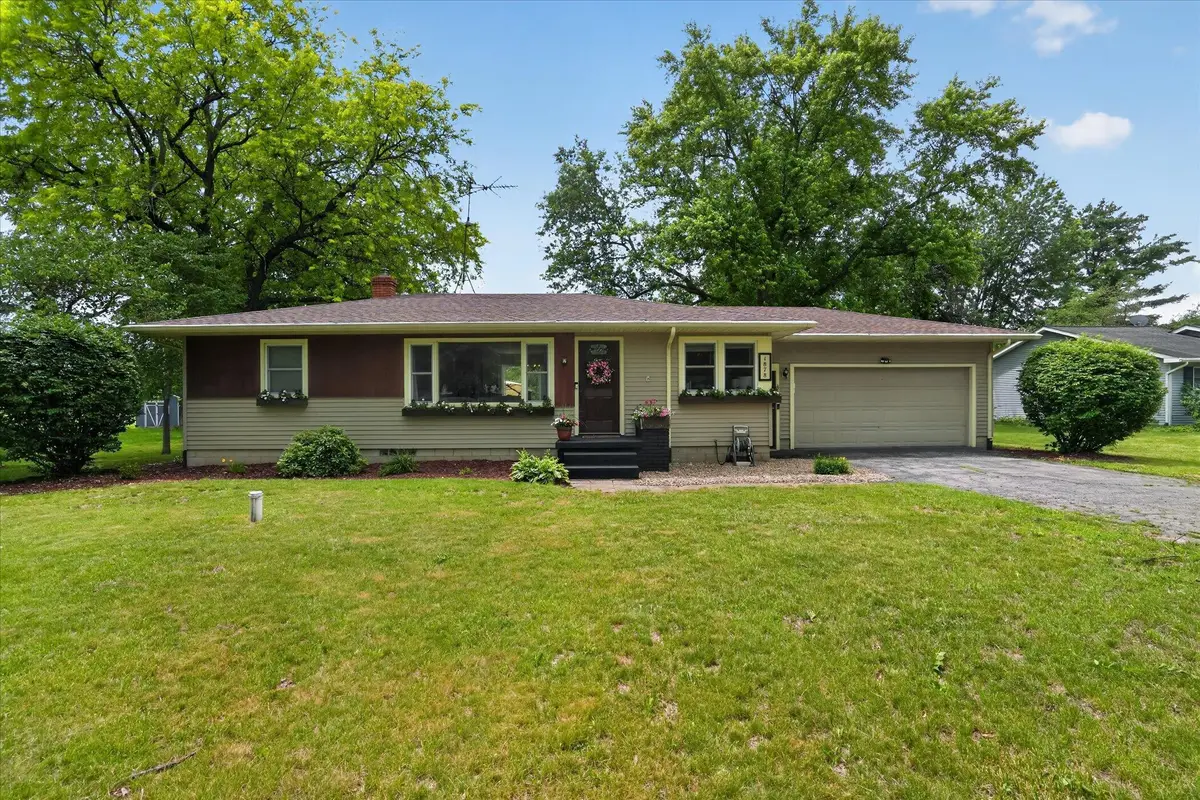 1878 E Clinton Trail, Charlotte, MI 48813 - #1