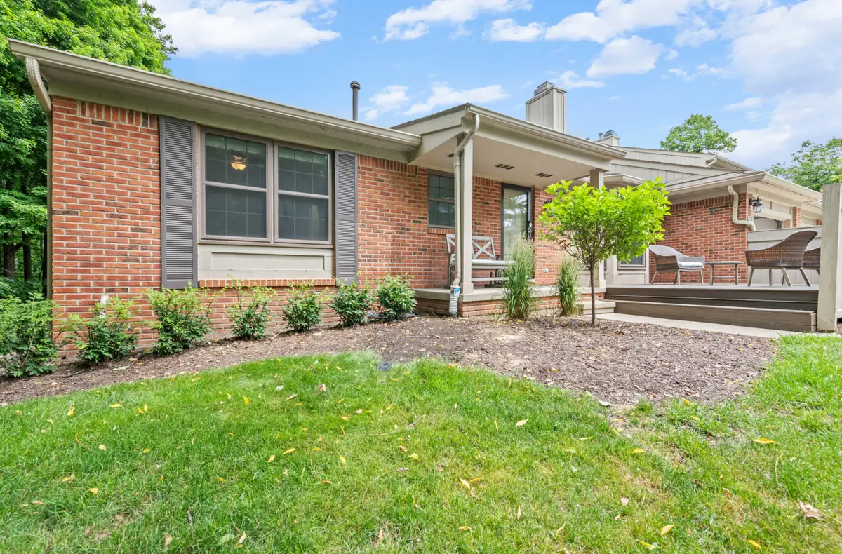 7256 Green Farm Road, West Bloomfield, MI 48322 - #1