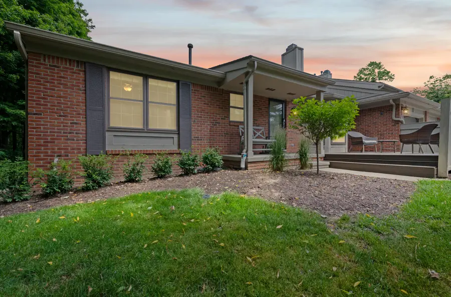 7256 Green Farm Road, West Bloomfield, MI 48322 - #2