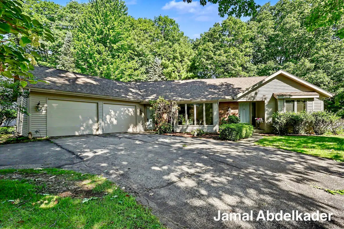 18777 Iroquois Drive, Spring Lake, MI 49456 - #1