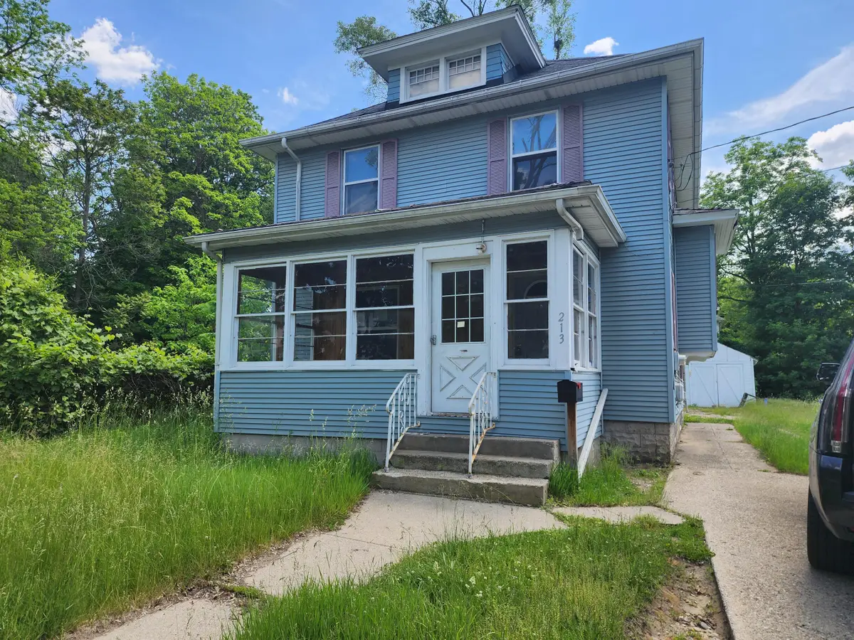 213 E High Street, Jackson, MI 49203 - #1