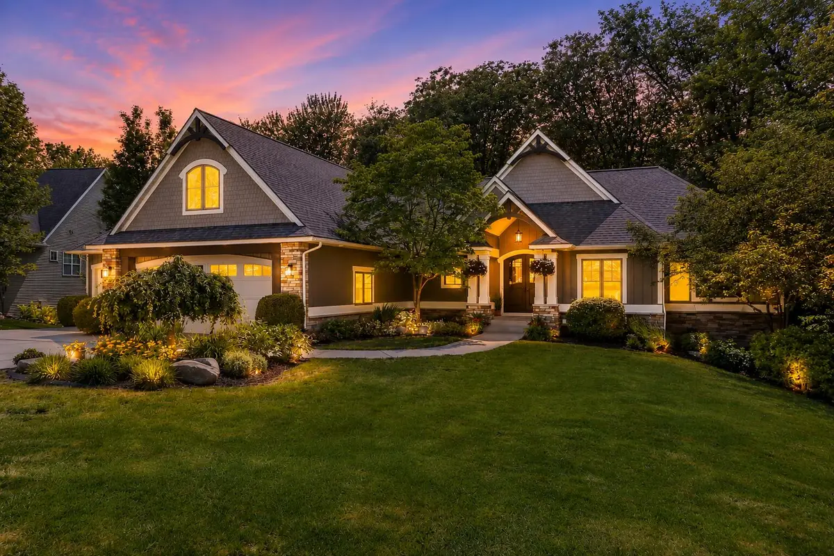 566 Stonehenge Drive Sw, Grandville, MI 49418 - #1