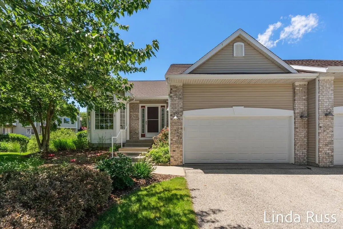 3912 Pemberton Drive Se #45, Grand Rapids, MI 49508 - #1