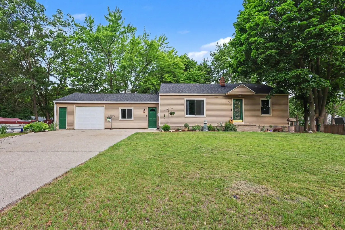 1363 S Quarterline Road, Muskegon, MI 49442 - #1