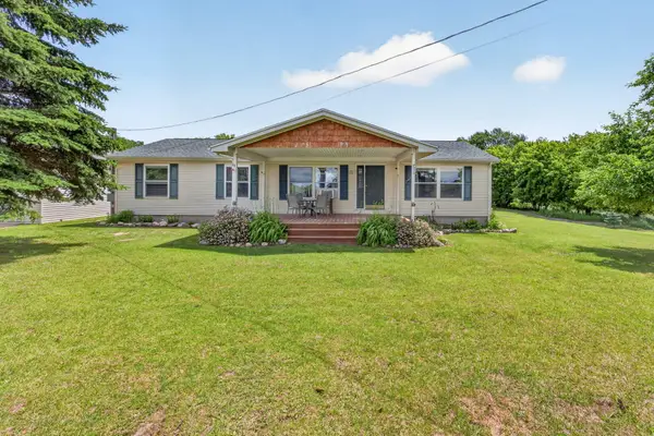 5110 N Cedar Lake Road Ne, Edmore, MI 48829