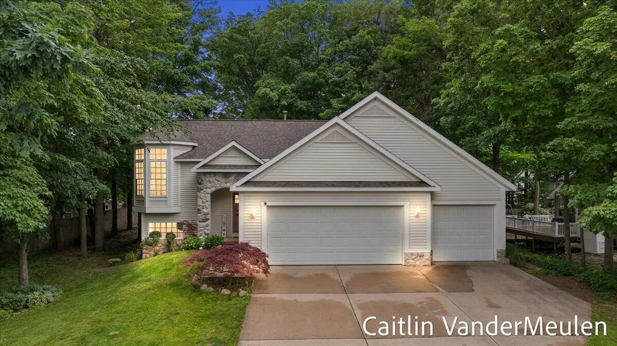 11035 Timberline Drive, Allendale, MI 49401 - #1