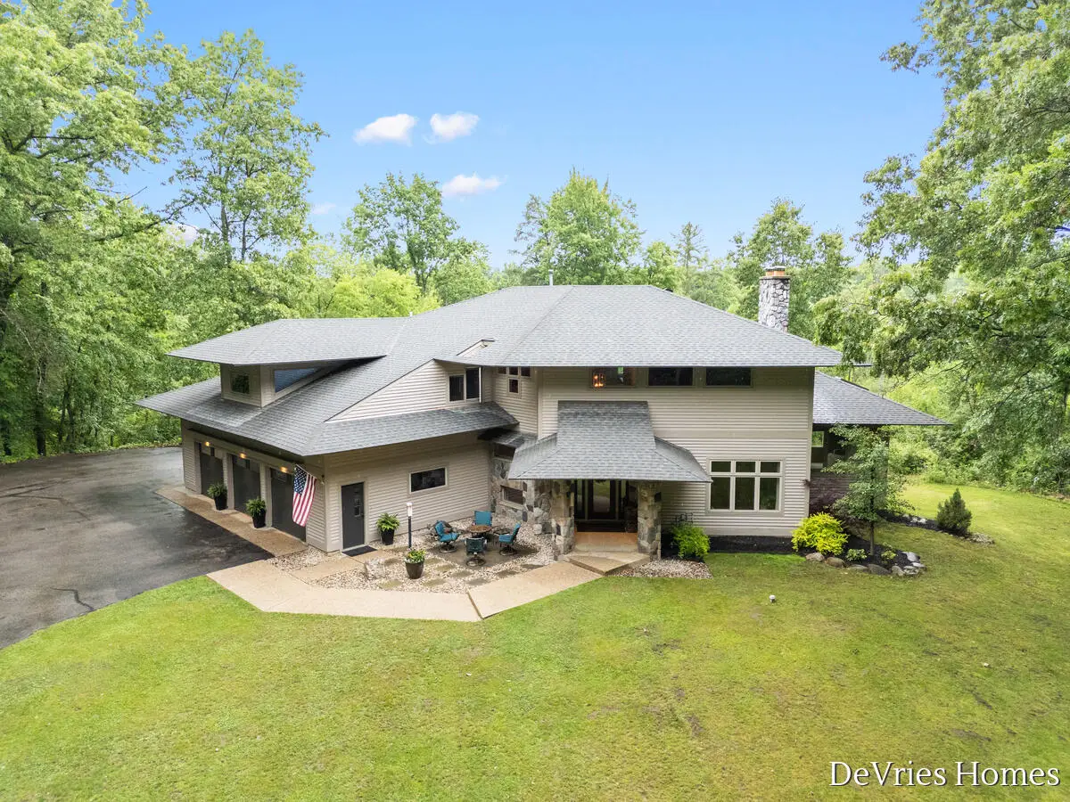 333 Fennessey Street Sw, Grand Rapids, MI 49534 - #1