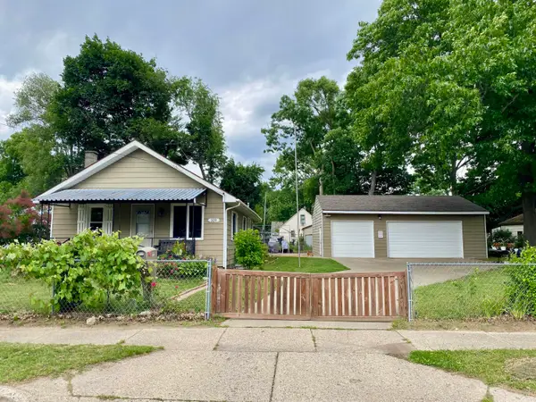 319 Holly Street Sw, Wyoming, MI 49548