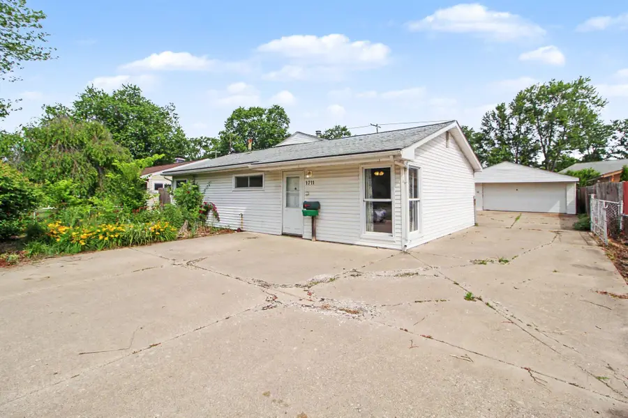 1711 Grove Road, Ypsilanti, MI 48198 - #2