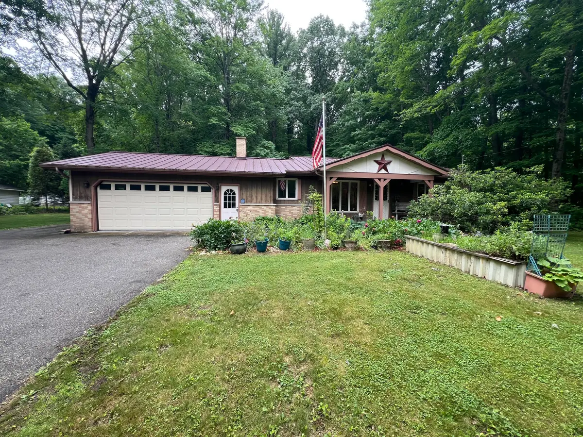 250 E 88th Street, Newaygo, MI 49337 - #1