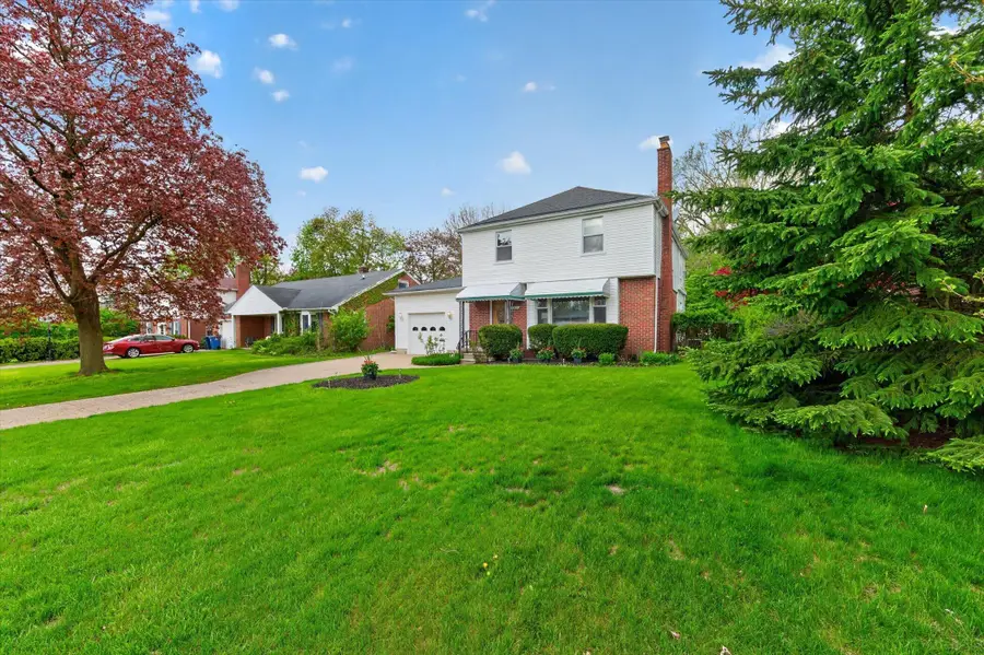 1509 E Stadium Boulevard, Ann Arbor, MI 48104 - #2