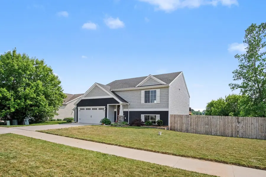 264 Vansen Drive Nw, Kent City, MI 49330 - #3