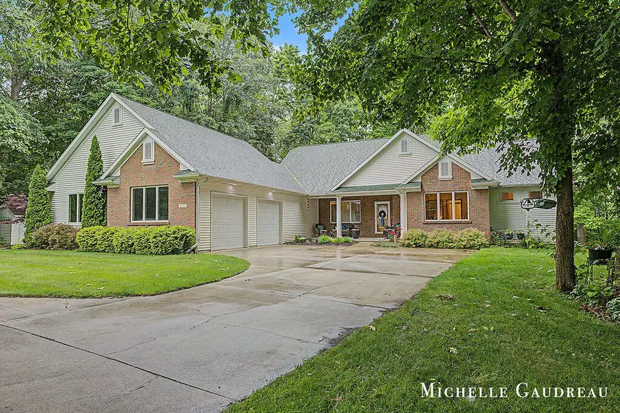 5577 Fieldstone Court, Middleville, MI 49333 - #3