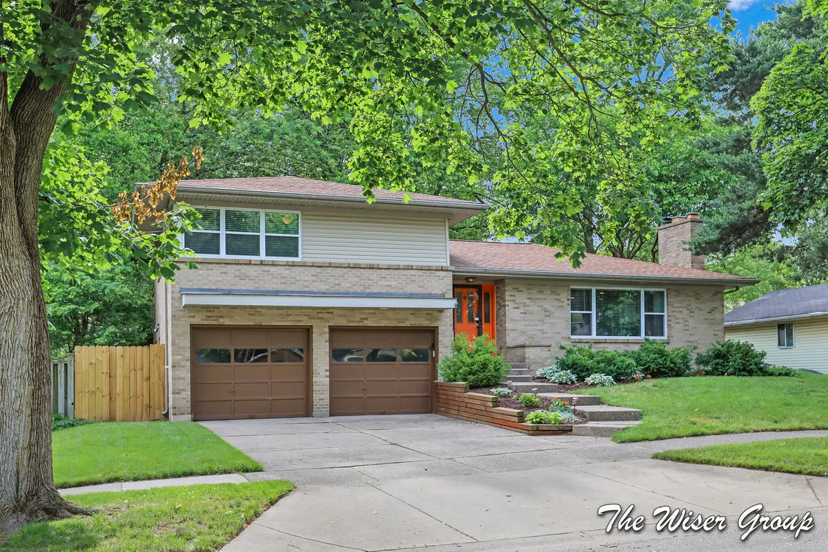 1613 Lotus Avenue Se, Grand Rapids, MI 49506 - #1