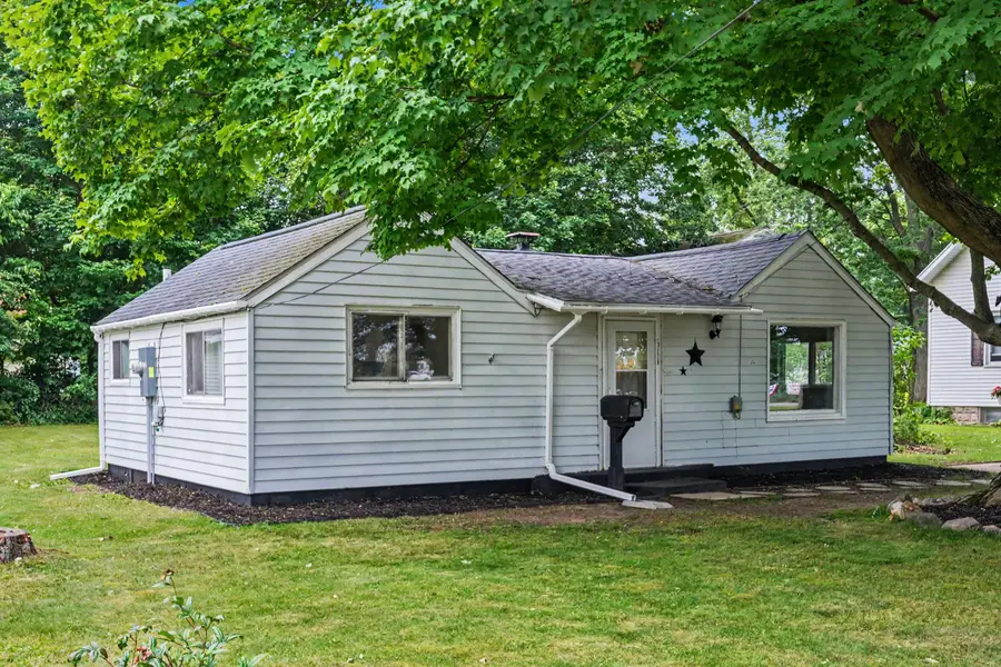 614 S Jefferson Street, Sturgis, MI 49091 - #3