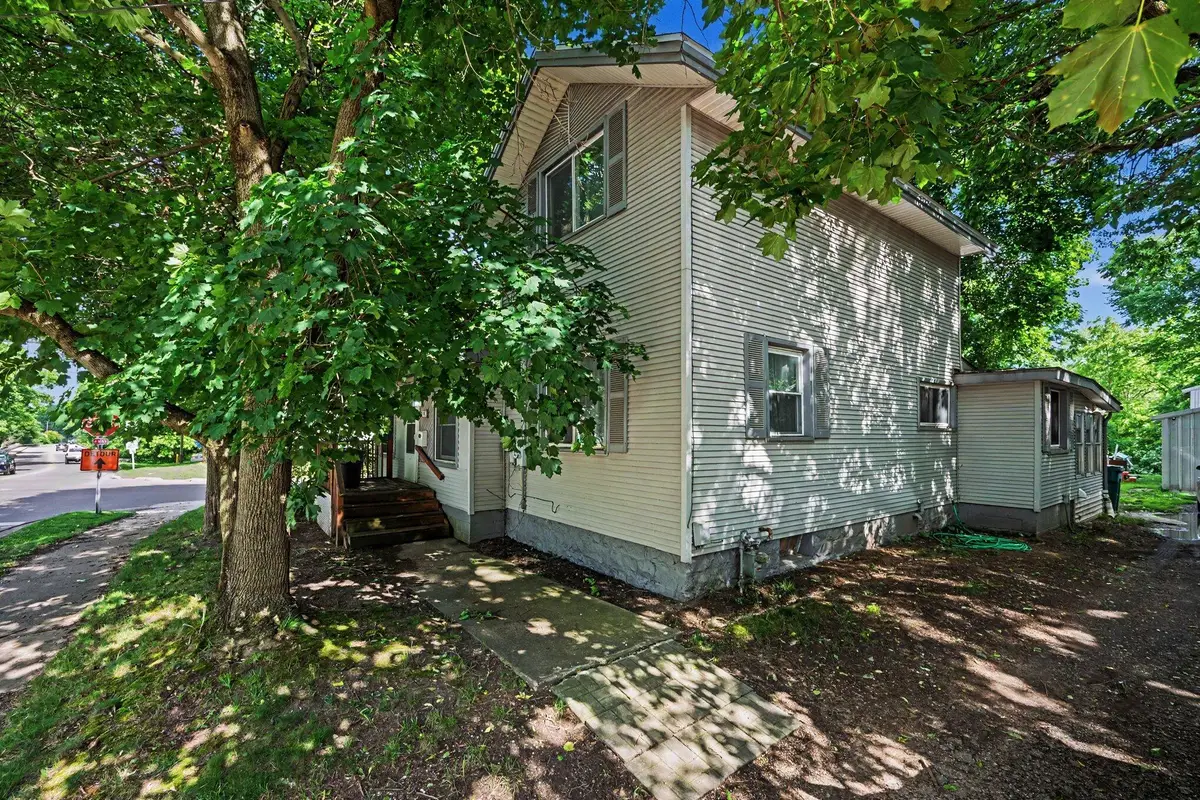 402 W Broadway Street, Three Rivers, MI 49093 - #1