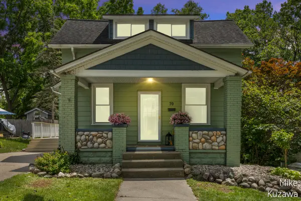 70 Grove Street, Coopersville, MI 49404