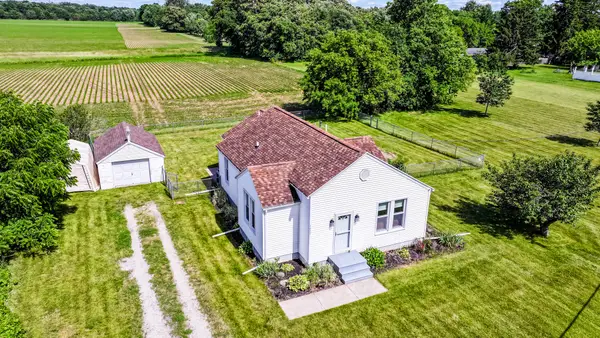 4025 River Road, Sodus, MI 49126