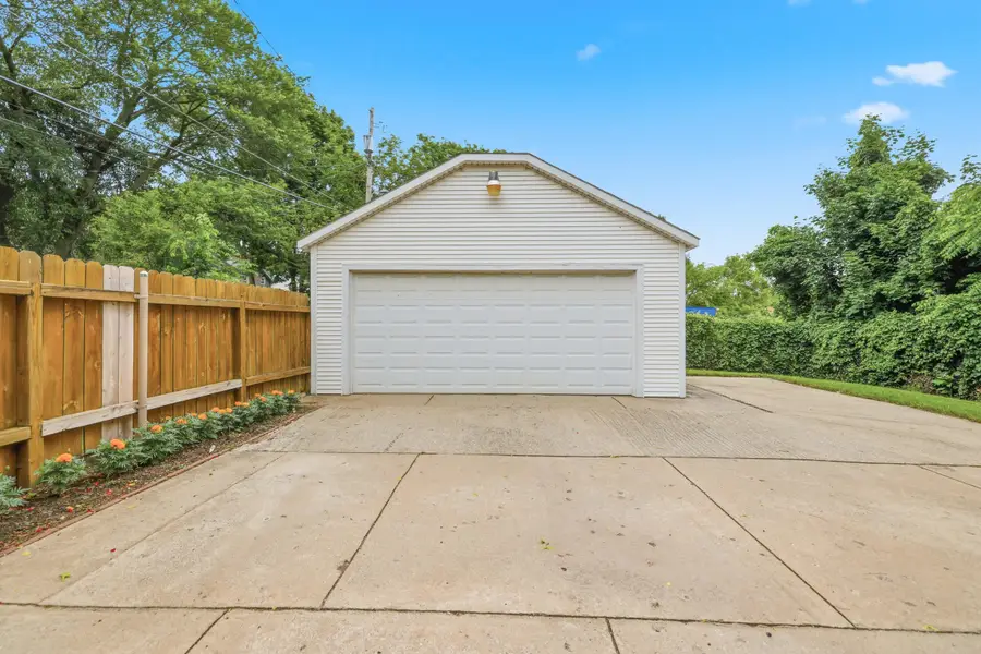 249 NE Fairbanks Street, Grand Rapids, MI 49503 - #2