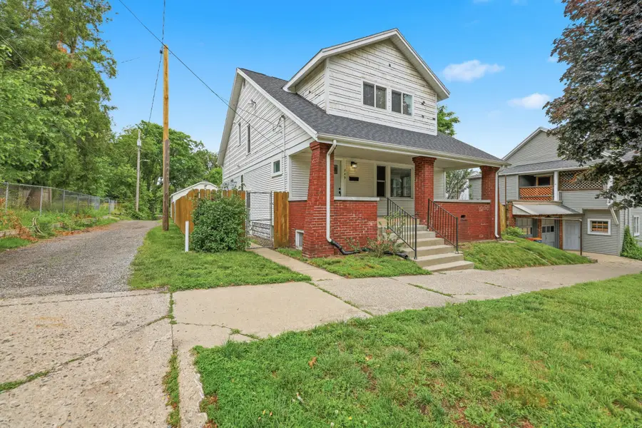 249 NE Fairbanks Street, Grand Rapids, MI 49503 - #3