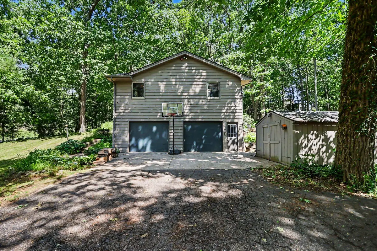 9408 E G Avenue, Galesburg, MI 49053 - #1