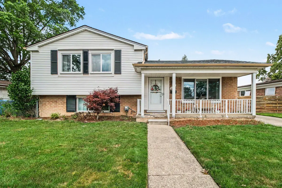4717 Buckingham Drive, Warren, MI 48092 - #1