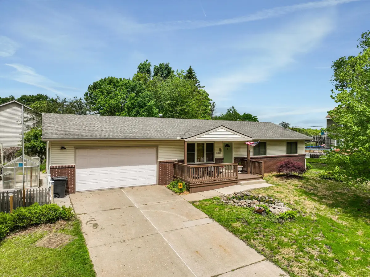 3941 Loch Drive, Highland, MI 48357 - #1