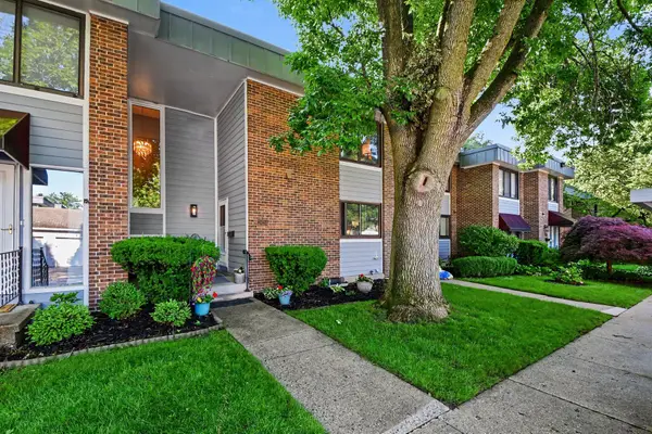 2424 E Collier Avenue Se, Grand Rapids, MI 49546