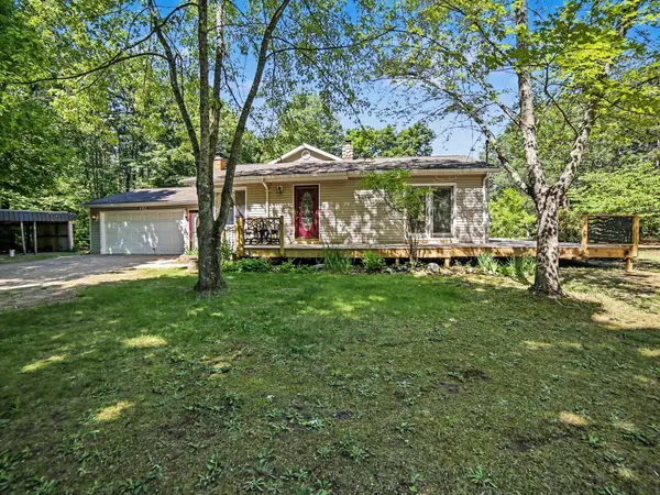 4165 S 132nd Avenue, Hesperia, MI 49421