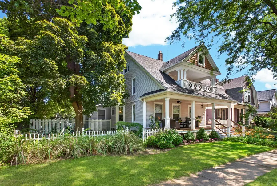 831 Wisconsin Avenue, Saint Joseph, MI 49085 - #2