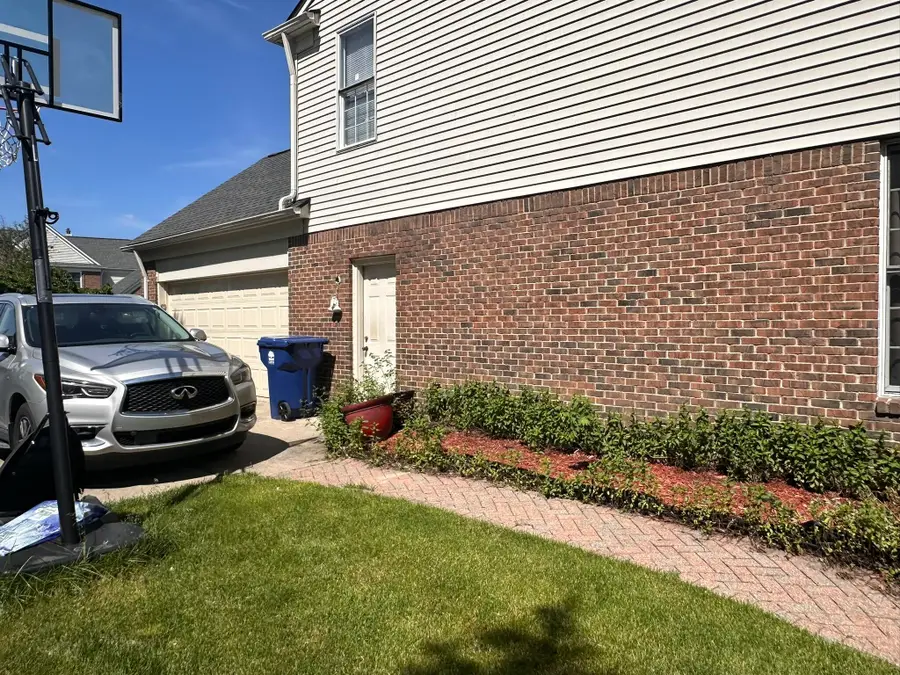 2101 Stonebridge Way, Canton, MI 48188 - #2