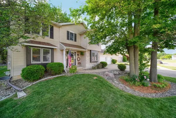 11860 Millstone Drive, Grand Ledge, MI 48837