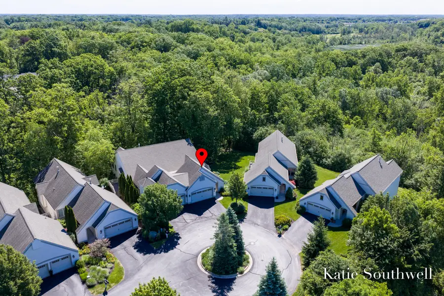 588 Enclave Court Se #20, Grand Rapids, MI 49546 - #3