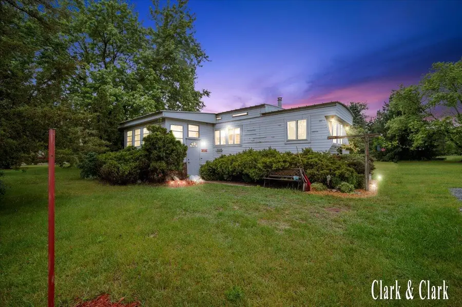 1511 E Croton Drive, Newaygo, MI 49337 - #2
