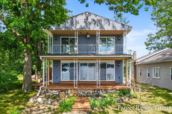 10818 Stoney Point Drive, Delton, MI 49046