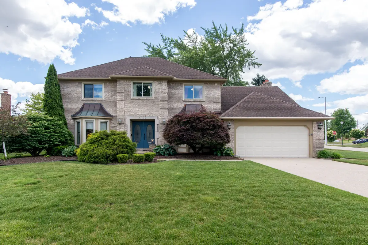37155 Muirfield Drive, Livonia, MI 48152 - #1