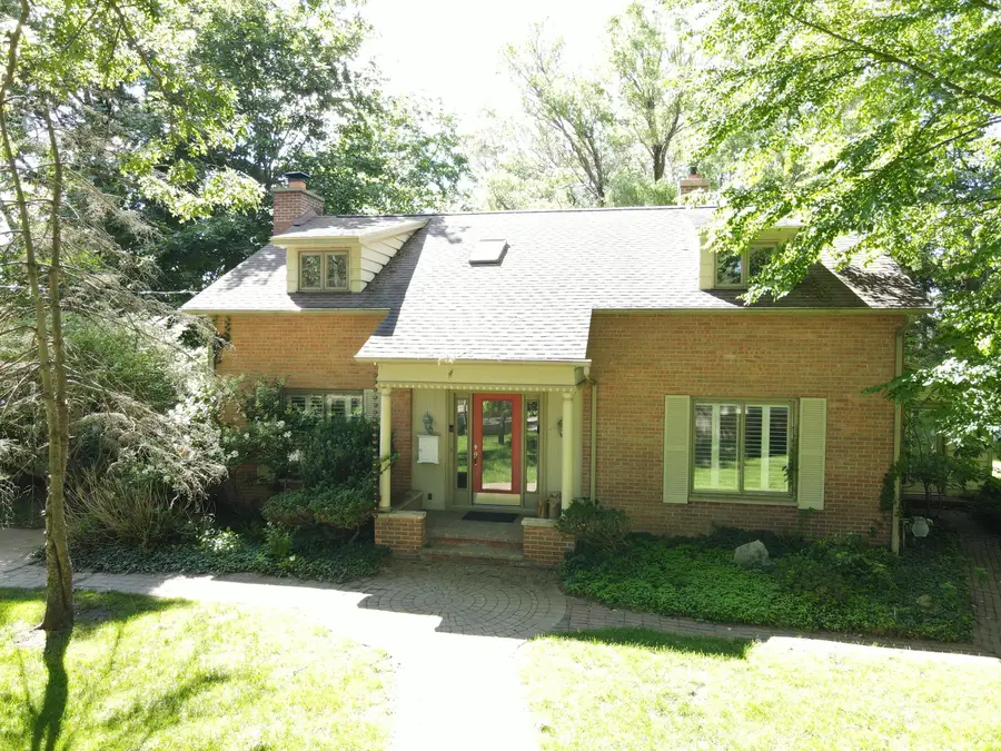 803 N Kalamazoo Street, Paw Paw, MI 49079 - #2