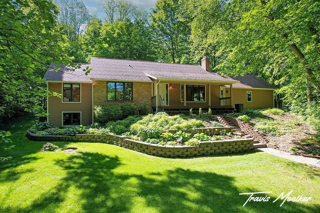 421 Sorrento Drive Se, Byron Center, MI 49315 - #1