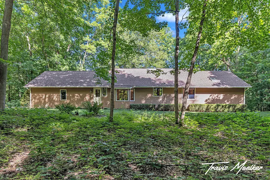 421 Sorrento Drive Se, Byron Center, MI 49315 - #2