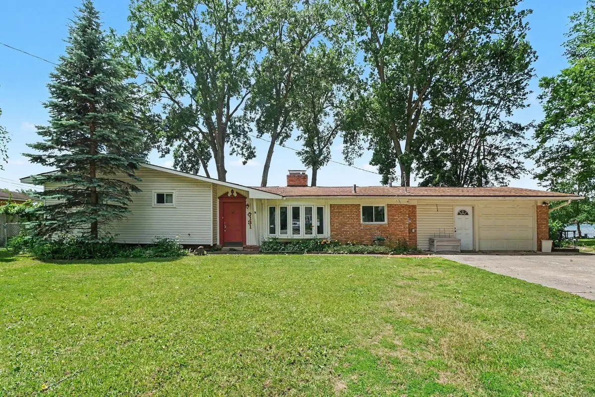 5131 Elizabeth Lake Road, Waterford, MI 48327 - #1