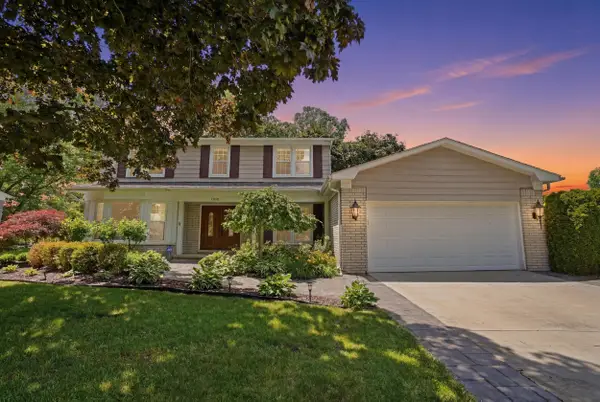 1810 Hickory Bark Lane, Bloomfield Hills, MI 48304