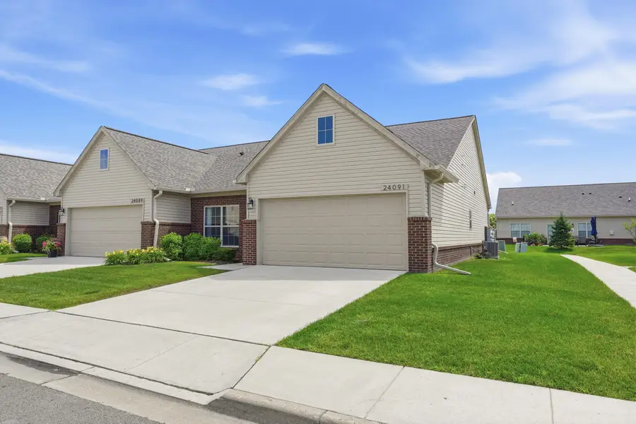 24091 Hemlock Drive #47, Flat Rock, MI 48134 - #2
