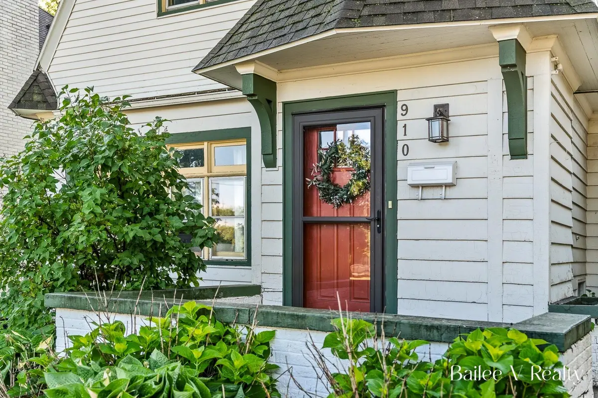 910 Benjamin Avenue Se, Grand Rapids, MI 49506 - #1