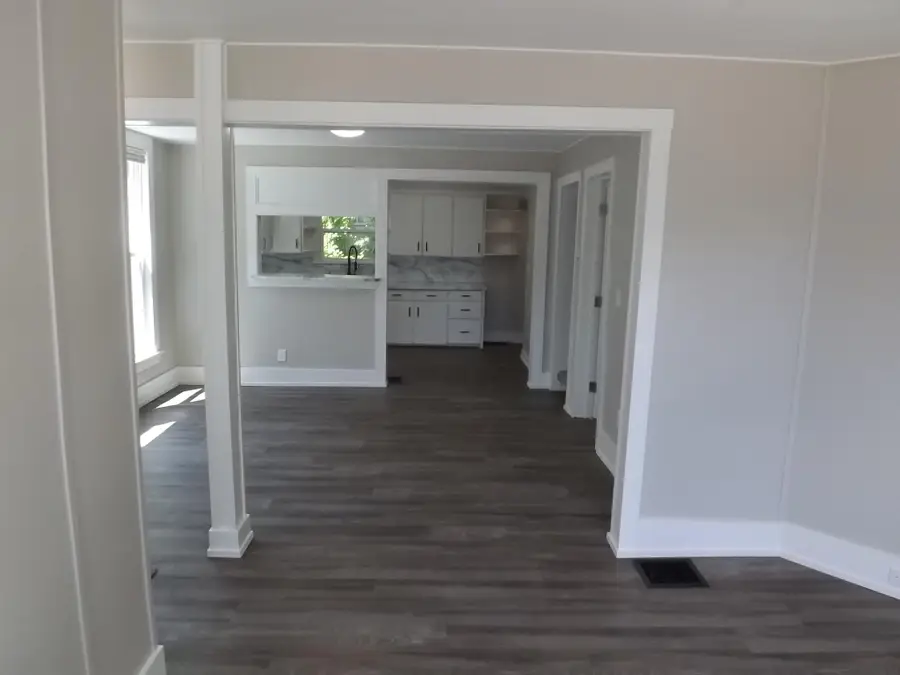21 Gold Avenue Nw, Grand Rapids, MI 49504 - #2
