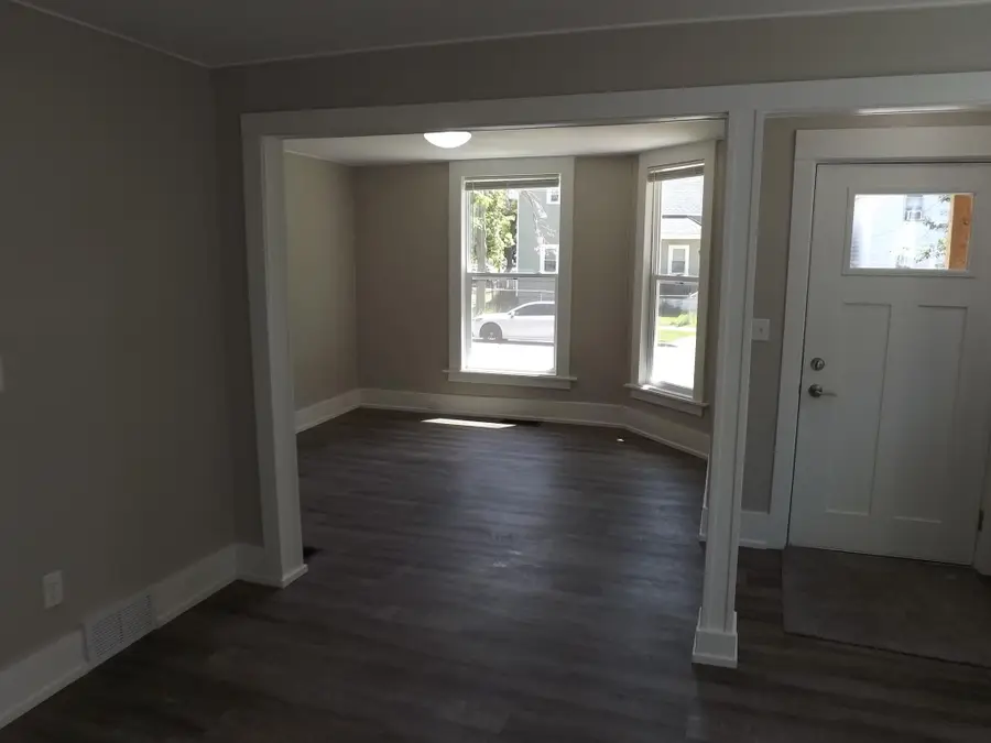 21 Gold Avenue Nw, Grand Rapids, MI 49504 - #3