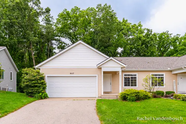 657 Wren Court #5, Middleville, MI 49333