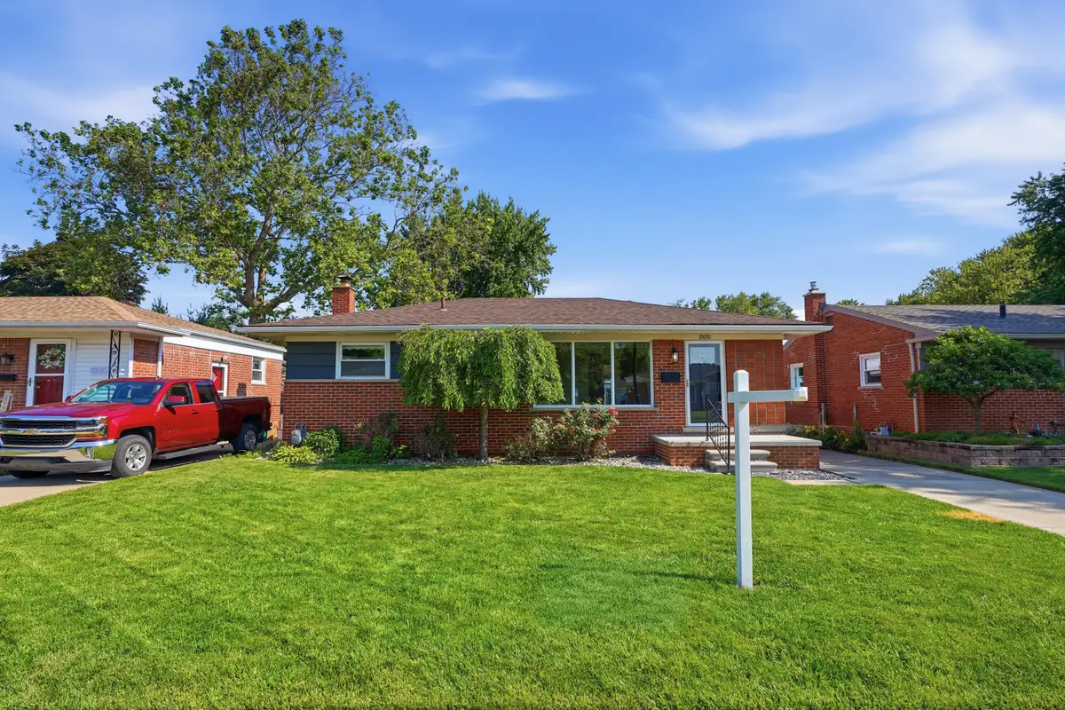 33030 Barton Street, Garden City, MI 48135 - #1