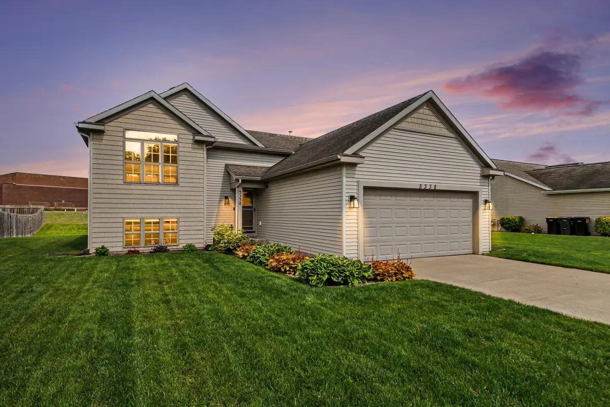 5338 Quest Drive Sw, Grandville, MI 49418 - #1
